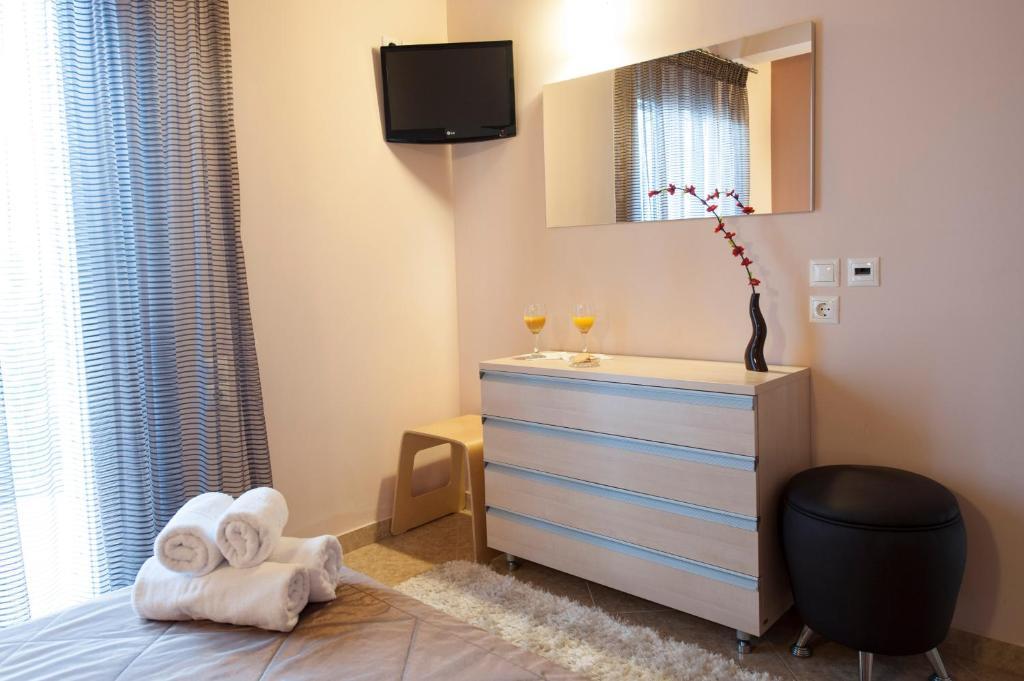 Iliothea Hotel นาฟปลิโอ ห้อง รูปภาพ