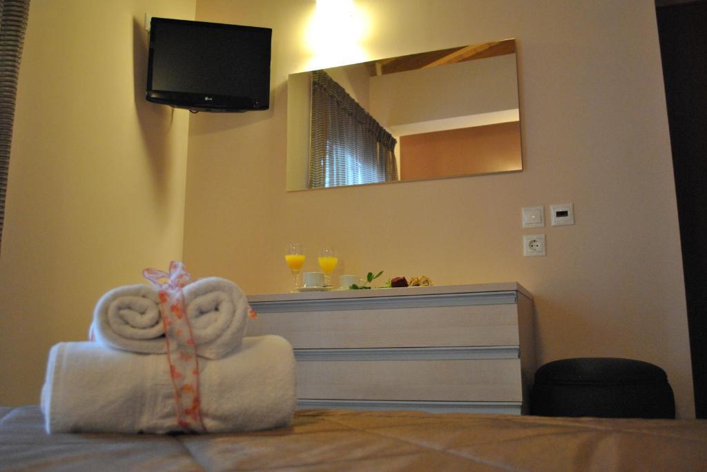 Iliothea Hotel นาฟปลิโอ ห้อง รูปภาพ
